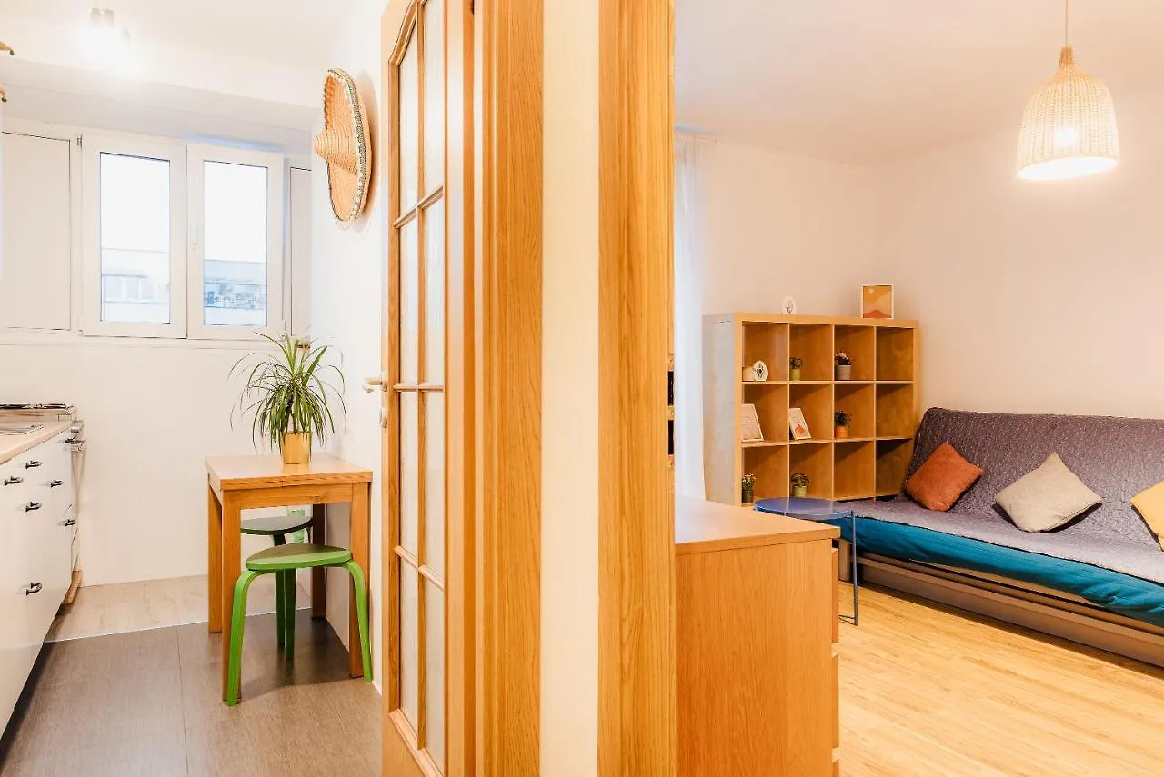City Center Downtown Apartment بوخارست