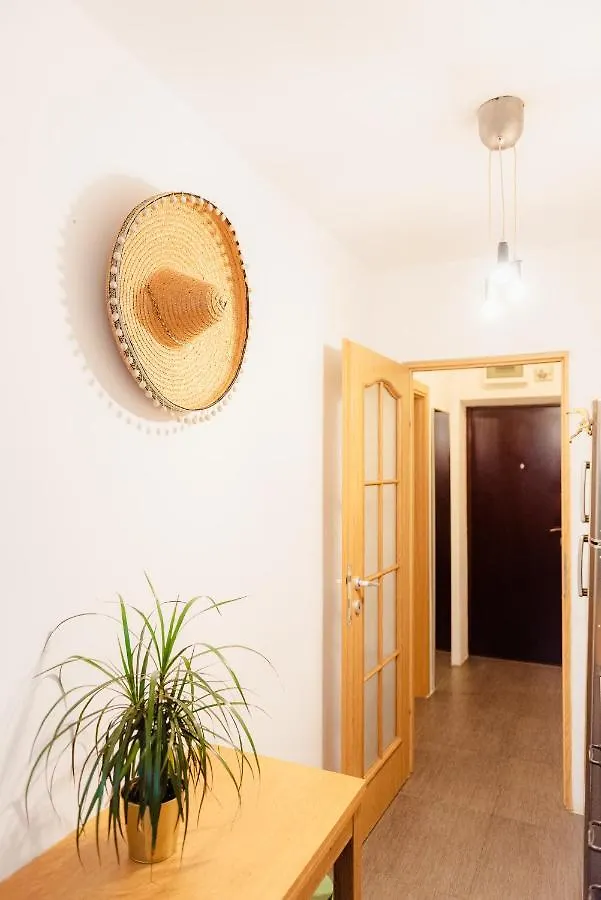 City Center Downtown Apartment بوخارست